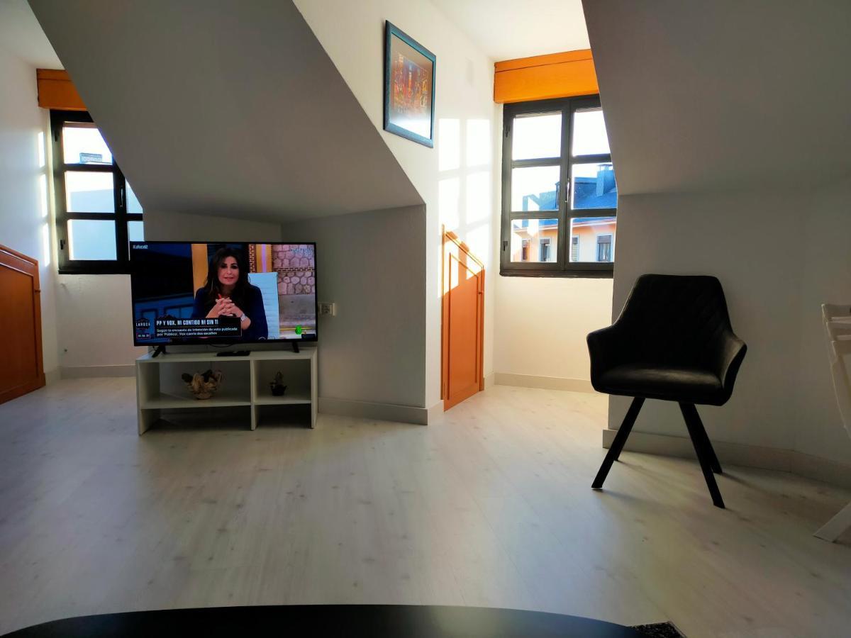 Apartamento En El Casco Antiguo De Ponferrada Extérieur photo